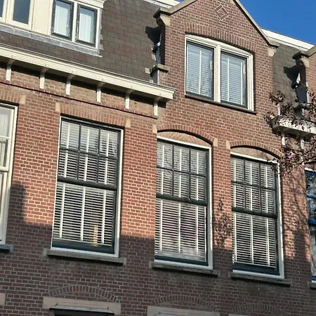Spacious Family House In * Den Haag